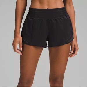 Lululemon Hotty Hot 2.5 Run Short Size 4